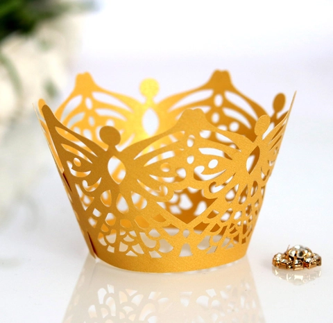 Laser Cut Hollow Crown Butterfly Cupcake Wrappers Pearl Paper Cake Border For Wedding Birthday Party Cake Decoration