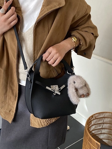 Vintage Litchi PU Leather Bucket Bag For Women With Bow Buckle And Plush Rabbit Pendant Commuting Handbag Crossbody Bag