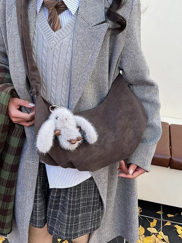 Women Fashion Pleated Shoulder Strap Hobo Bag Large Capacity PU Leather Crossbody Bag With Plush Rabbit Pendant Solid Color