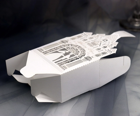 Scatola di Caramelle per Matrimonio in Carta Perlata Taglio Laser Europeo Forma di Castello Silhouette Sposi Scatola Regalo