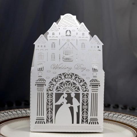 Laser Cut Wedding Favor Boxes Hollow Castle Design Pearlescent Paper Candy Boxes For Marriage Party Table Decoration