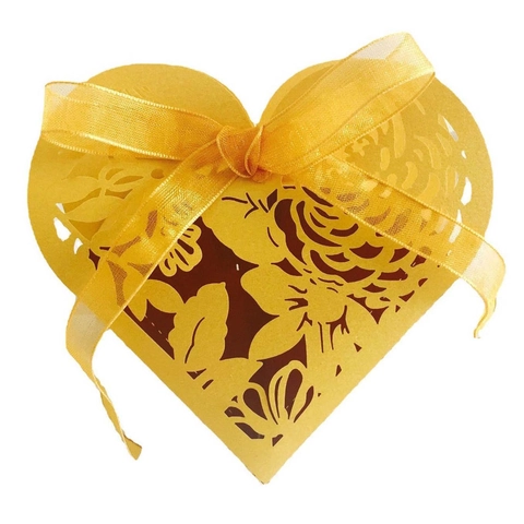 European Laser Cut Heart Rose Hollow Candy Box With Ribbon Bowknot Wedding Party Valentine Chocolate Gift Paper Box