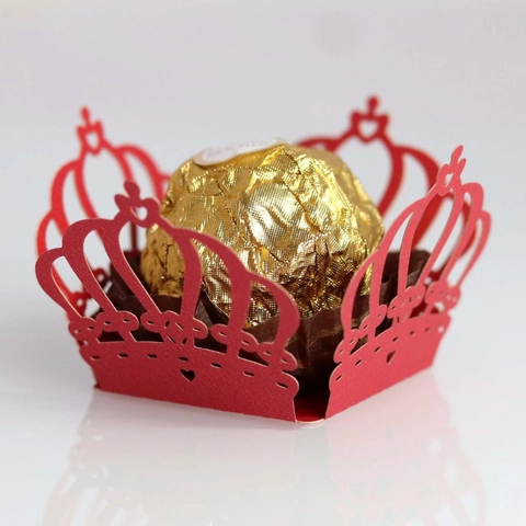Taglio Laser Cavo Corona Cioccolato Wrapper Carta Perlata Caramelle Scatola Bordo Per Matrimonio Festa Dessert Decorazione Accessori