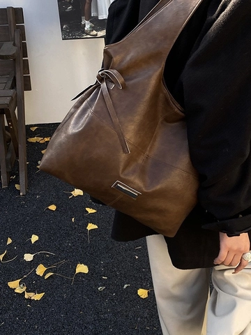 Large Capacity PU Leather Bucket Tote Bag For Women Vintage Commuter Shoulder Bag With Ribbon Bow Decoration Metal Logo
