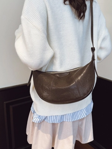 Vintage PU Leather Pleated Crescent Crossbody Bag For Women Fashion Stitching Shoulder Bag With Adjustable Strap Solid Color