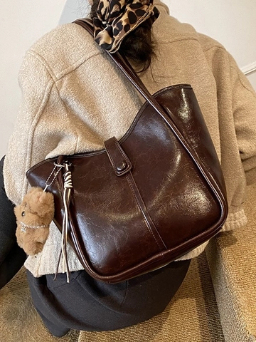 Vintage PU Leder Eimertasche Für Damen Große Kapazität Schulter Shopper Mit Plüsch Anhänger Alltag Lässig Handtasche