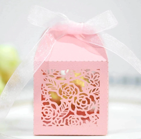 Elegante Caja de Regalo con Corte Láser de Rosa con Lazo Cajas de Caramelos Florales para Boda Fiesta Día de San Valentín