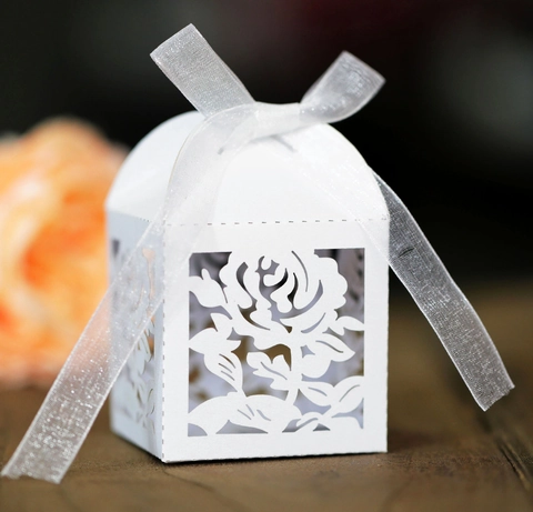 Hohle Rose Lasergeschnittene Pralinenschachtel Perlmuttpapier Schleife Für Hochzeit Valentinstag Schokolade Geschenkbox