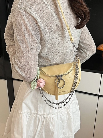 Lazy Breeze Damen Kette Crossbody Satteltasche Gesteppte PU Leder Mondform Kleine Schulter Brusttasche Mit Anhänger Mode Handtasche