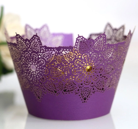 Laser Cut Cupcake Wrappers Hollow Out Lace Floral Design Pearlescent Paper Crown Shape Cake Liner For Wedding Party Decoration