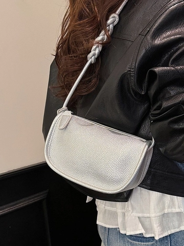 Borsa a Tracolla a Sella da Donna in Pelle PU con Motivo Lychee Cinturino Intrecciato Ciondolo Cuore Metallo Borsa a Spalla Piccola