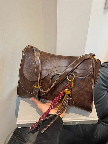 Borsa a Sella in Pelle PU Vintage per Donna Cuciture a Contrasto Borsa a Tracolla di Nicchia Borsa a Spalla Elegante con Ciondolo
