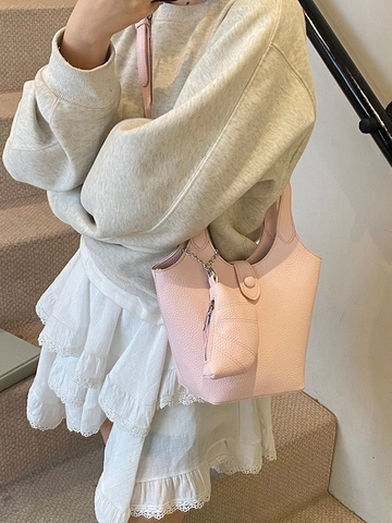 Sac Seau en Cuir PU à Motif Litchi à la Mode pour Femmes Sac Bandoulière Tendance Avec Pendentif Porte-monnaie Amovible