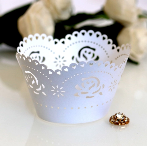 Pirottino per Cupcake Traforato a Forma di Rosa Taglio Laser Romantica Carta Perlata per Decorazione Torta Matrimonio San Valentino