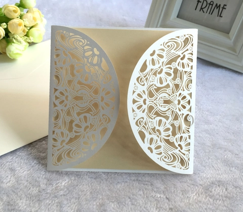 Élégantes Invitations de Mariage Découpées au Laser Papier Nacré Coque Florale Creuse Avec Carte Intérieure Ruban et Enveloppe Articles de Fête