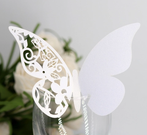 Segnaposti a Farfalla Svuotati 3D Taglio Laser Carta Perlata Biglietti da Visita per Decorazione di Matrimoni Feste Tavoli Bicchieri