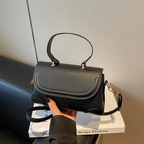 Damen Retro PU Leder Kleine Quadratische Schultertasche Minimalistische Einfarbige Umhängetasche Mit Verstellbarem Riemen Elegante Handtasche
