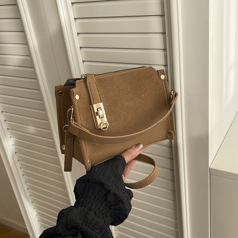 Borsa a Tracolla da Donna in Pelle PU Vintage Decorazione con Borchie e Serratura Dorata Semplice Borsa Sottobraccio Urbana