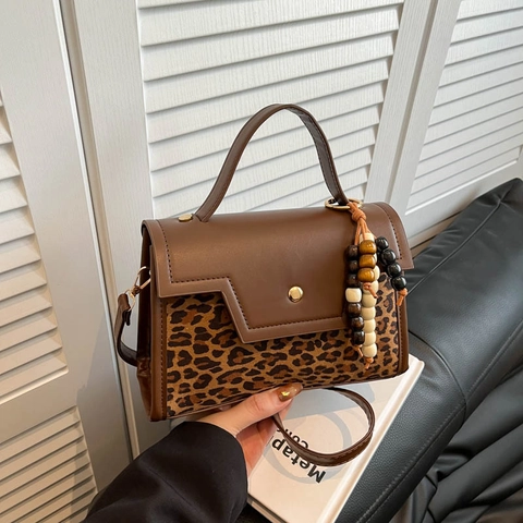 Retro Patchwork Leopard Print Shoulder Bag For Women Nylon PU Leather Handbag With Beaded Pendant Crossbody Commuting Purse