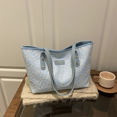 Borsa Tote da Donna con Motivo a Stelle e Trama Pieghettata Grande Capacità Borsa a Spalla Casual con Ciondolo a Nuvola Moda