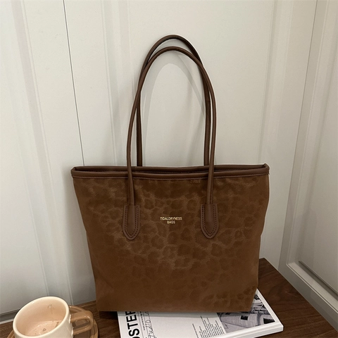 Damen Leopardenmuster Tragetasche Große Kapazität Schultertasche Mode Tiermuster Pendler Handtasche Mit Plüsch Anhänger Braun