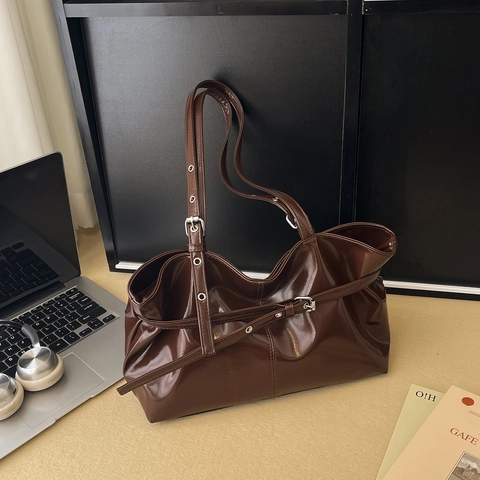 Vintage Glossy PU Leather Tote Bag For Women Large Capacity Shoulder Bag With Belt Buckle Chic Commuter Handbag Solid Color