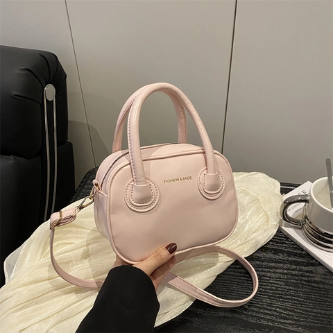 Damen Fashion PU Leder Kissentasche Buchstaben Drucken Kleine Quadratische Handtasche Vielseitige Umhängetasche Mit Verstellbarem Riemen