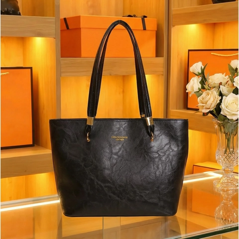 Vintage Large Capacity PU Tote Bag For Women Minimalist Solid Color Shoulder Bag Urban Commute Elegant Retro Handbag