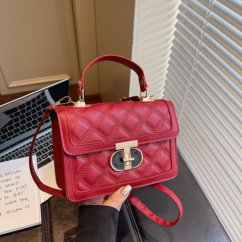 Fashion Quilted PU Leather Shoulder Bag For Women Stitched Rhombus Crossbody Handbag With Metal Lock Square Bag Purse