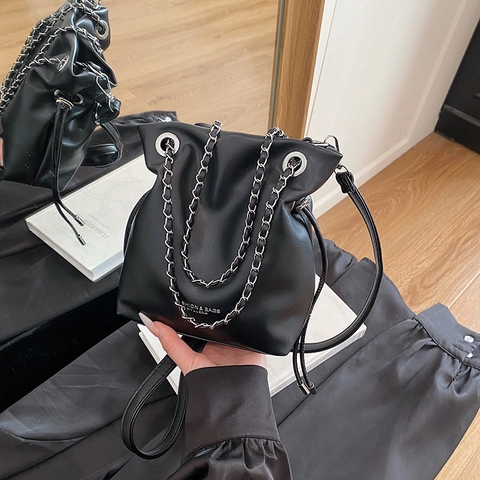 Damen Minimalistische Eimertasche Aus Kunstleder Mit Kordelzug Und Stilvollem Kettenriemen Casual Umhängetasche