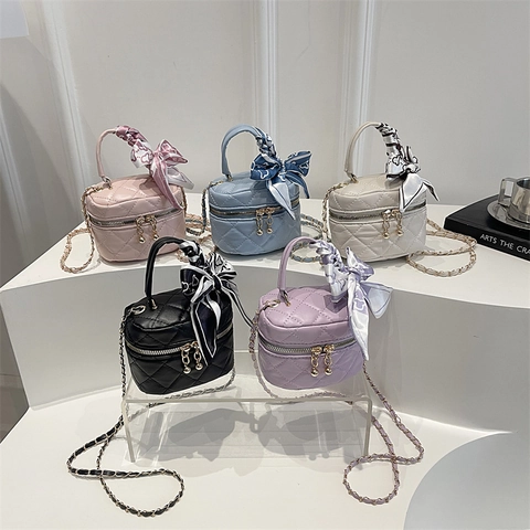 Moda Donna Mini Borsa Trapuntata Vanity Con Decorazione Foulard di Seta Piccola Borsa a Tracolla in Pelle PU Catena