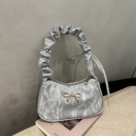 Bolso de Hombro de Cuero PU Fruncido para Mujer Con Lazo Metálico Bolso de Axila Minimalista de Moda Color Sólido