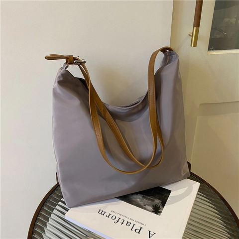 Bolso de Hombro de Tela Oxford para Mujer Gran Capacidad Minimalista Color Sólido Tote Bag Moda Commuter Hobo Bolso de Viaje Blando