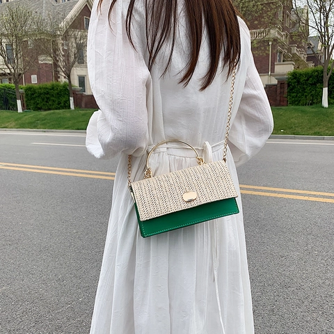 Sac à Épaule Patchwork Tissé d'Été pour Femmes Mode PU Cuir Crossbody Sac Carré Avec Poignée en Métal et Chaîne