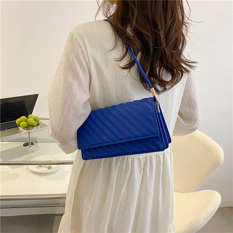 Vintage Quilted Shoulder Bag For Women PU Leather Solid Color Small Square Crossbody Bag With Stitching Detail Daily Purse