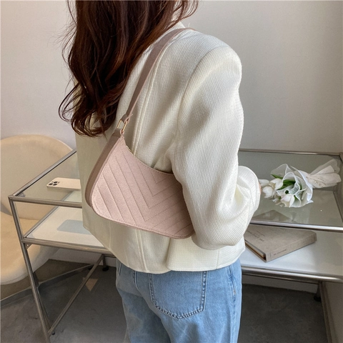Fashion Women PU Leather Underarm Bag Chevron Quilting Shoulder Bag Crescent Hobo Bag Retro Small Purse For Daily Commute