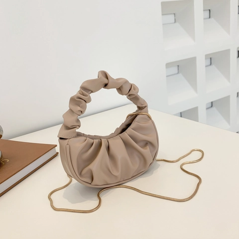 Damen Geraffte Wolke Umhängetasche PU Leder Falten Halbmond Tasche Mit Goldener Kette Unterarm Handtasche Für Den Alltag Damen