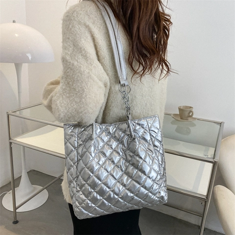Women Large Capacity Quilted Tote Bag Metallic PU Leather Rhombus Shoulder Bag Chain Strap Commuter Trendy Handbag