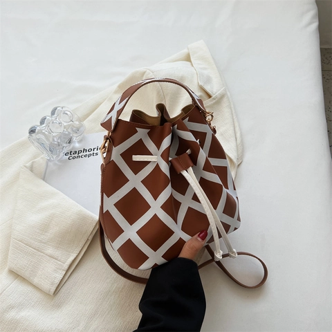 Bolso Bombonera Geométrico de Moda para Mujer Cuero PU Cierre de Cordón Bandoulière Ajustable Bolso de Mano