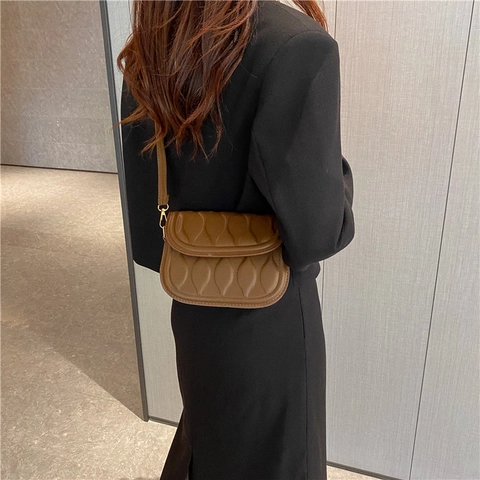 Borsa a Spalla Vintage Trapuntata in Pelle PU da Donna Tinta Unita Patta Borsa a Tracolla Con Hardware Dorato Borsa Sottobraccio