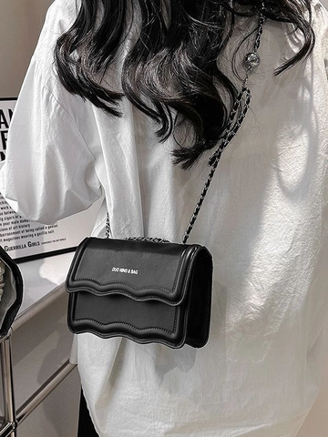 Moda Borde Ondulado PU Cuero Bolso de Hombro para Mujer Tendencia Cadena Correa Bolso Cruzado Casual Bolso Cuadrado Pequeño Solapa