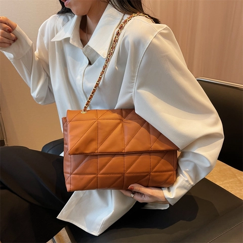 Women Fashion PU Leather Quilted Shoulder Bag Large Capacity Chain Square Tote Bag Chic Crossbody Bag For Daily Carry