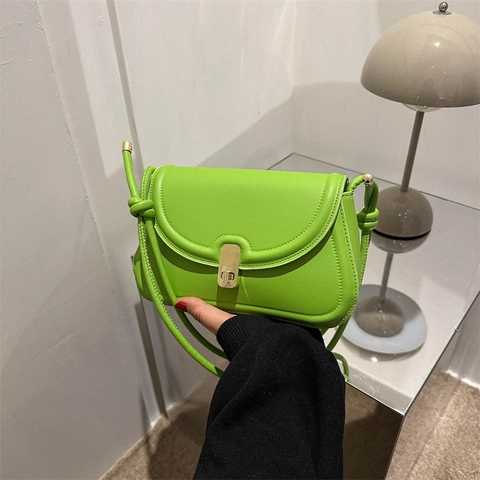 Bolso Bandolera Pequeño Cuadrado de Cuero PU Para Mujer Con Correa de Nudo Hebilla Dorada Color Sólido Retro Moda Bolso de Hombro Diario