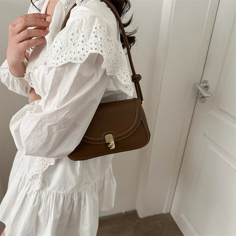 Bolso Bandolera Pequeño Cuadrado de Cuero PU Para Mujer Con Correa de Nudo Hebilla Dorada Color Sólido Retro Moda Bolso de Hombro Diario