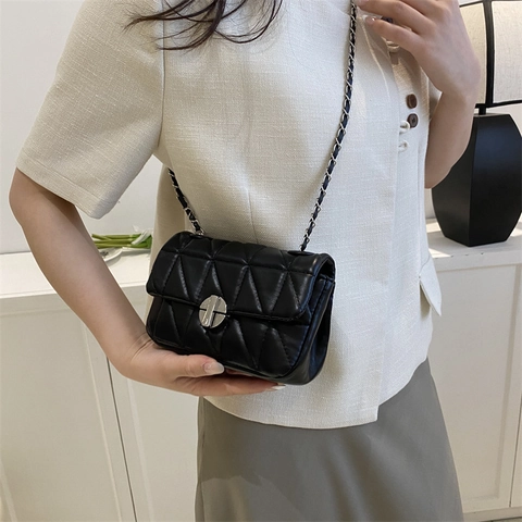 Women's Quilted PU Leather Chain Shoulder Bag Fashion Small Square Crossbody Bag With Metal Rotary Lock Everyday Commuting Handbag