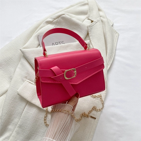 Borsa a Mano Quadrata da Donna in Pelle PU Tinta Unita Con Patta e Tracolla a Catena Dorata per lo Styling Quotidiano