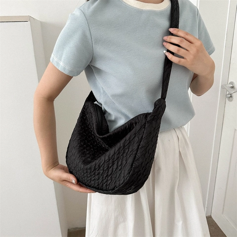Sac à Épaule en Nylon Plissé pour Femmes Sac en Bandoulière Texture Bulle Mode Sac Hobo Avec Pochette Ronde Grande Capacité Main