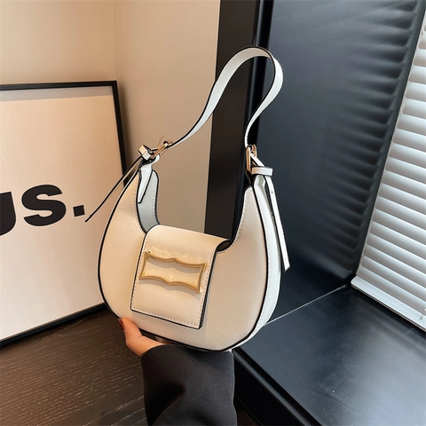 Women Fashion PU Leather Crescent Hobo Bag Minimalist Underarm Shoulder Bag With Gold Metal Buckle Solid Color Crossbody Handbag