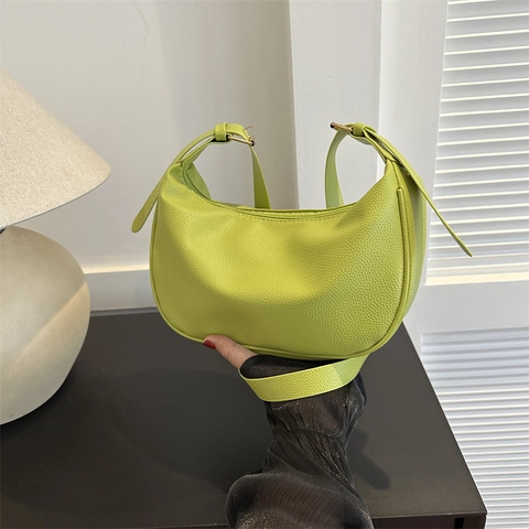 Bolso Hobo Media Luna Minimalista de Cuero PU con Textura Lichi para Mujer Color Sólido Correa Ajustable Bolso de Hombro