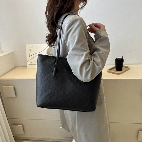 Women Large Capacity Tote Bag Urban Simple Casual PU Leather Checkerboard Woven Pattern Shoulder Bag For Daily Commute